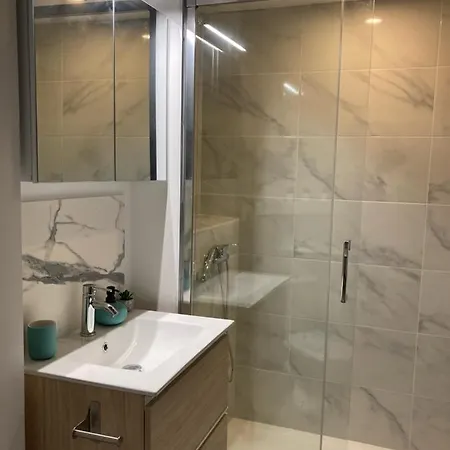 De Charme Centre-ville Beauvoisine Apartment *